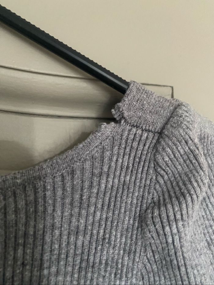 Pull gris - photo numéro 4