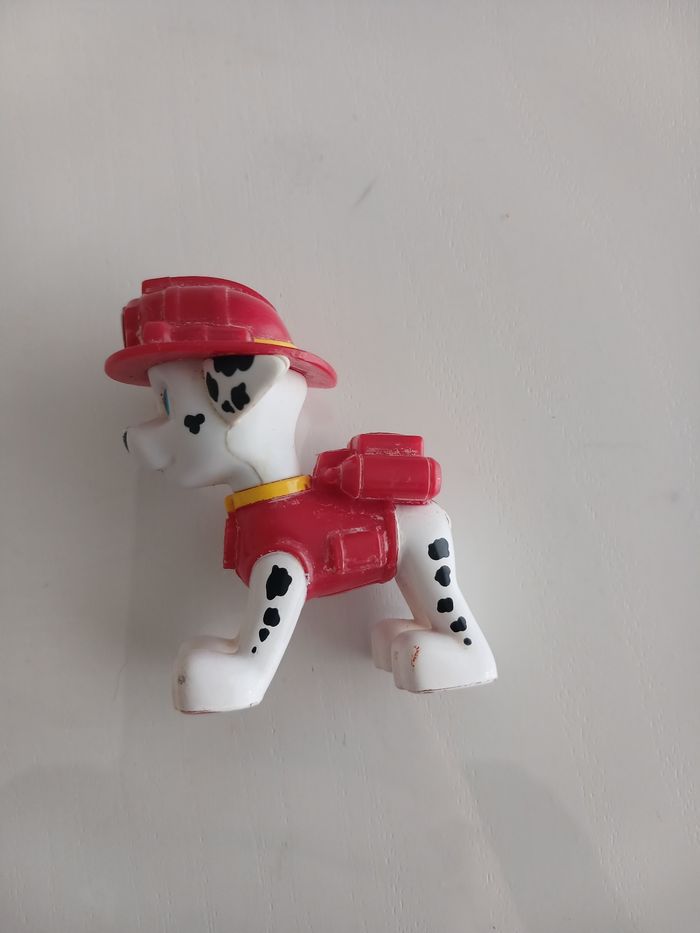 Figurine chien pompier Pat’ Patrouille (Marshall) – bon état - photo numéro 1