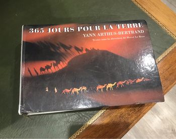 Livre 365 jours pour réfléchir à notre planète