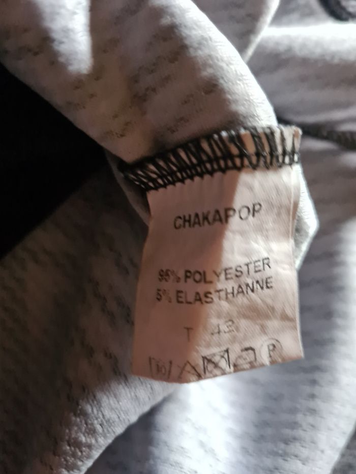 Jupe. Noir et blanc. Avec Poches. Longueur 45 cm. Taille 42. Depech mod - photo numéro 5