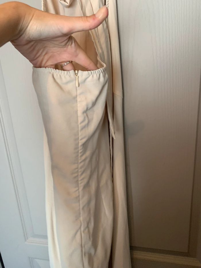 Robe dos nue - photo numéro 4