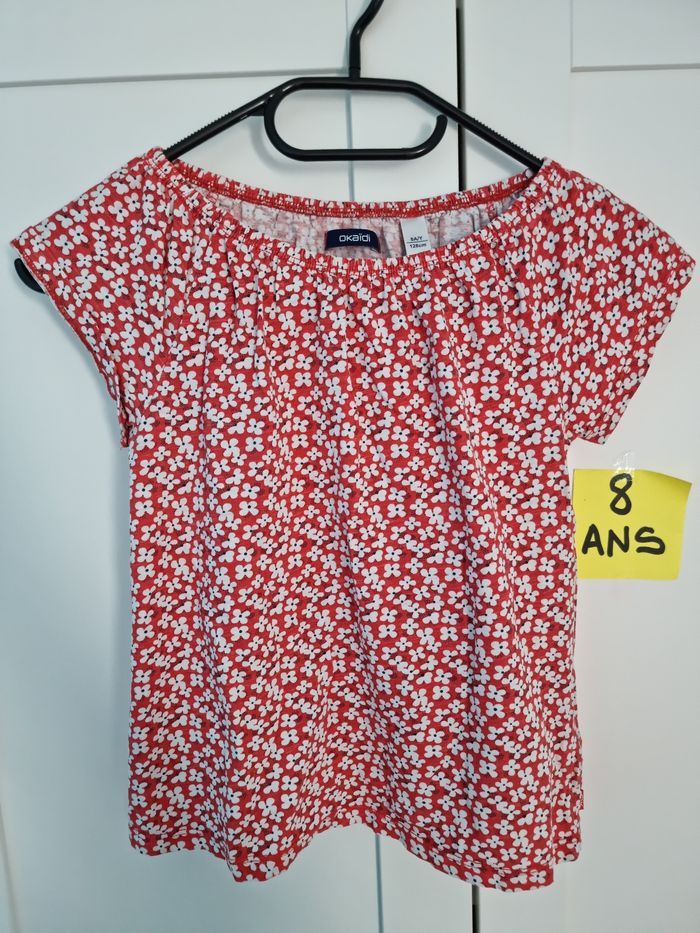 Tshirt okaidi en excellent état fille 8 ans