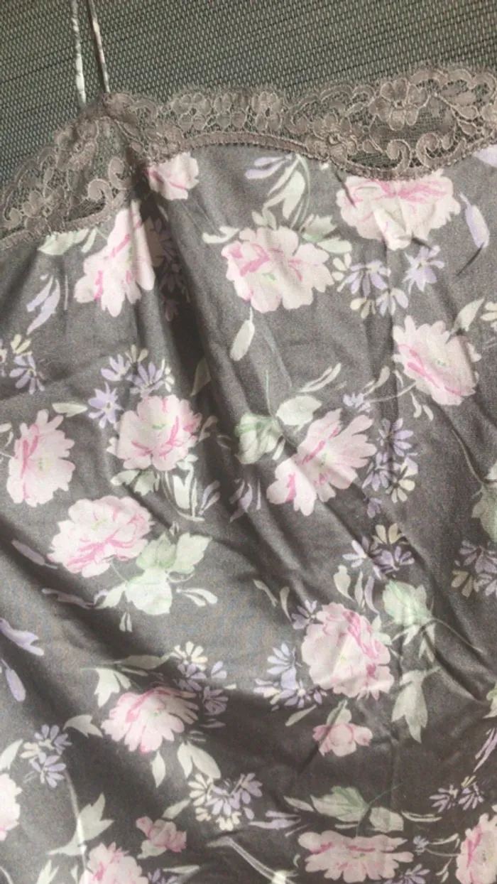 Débardeur vintage à fleurs - photo numéro 3