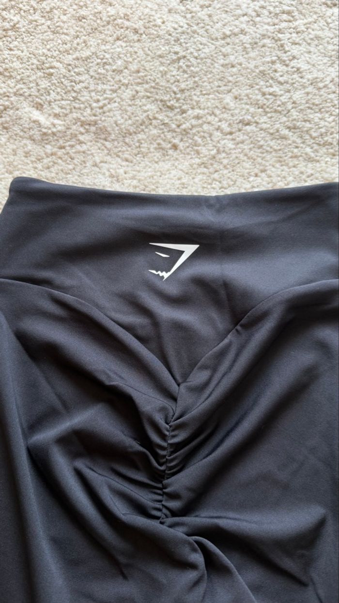 Gymshark Power Tight Shorts Noir Femme – Taille S Body Fit – Short Sport Fitness Musculation – Neuf - photo numéro 5