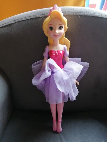 Poupée raiponce danseuse