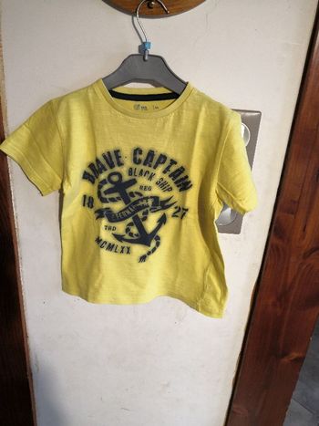 tee-shirt