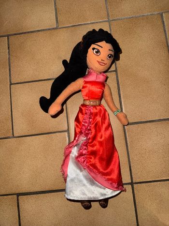 Peluche poupée elena avalor 