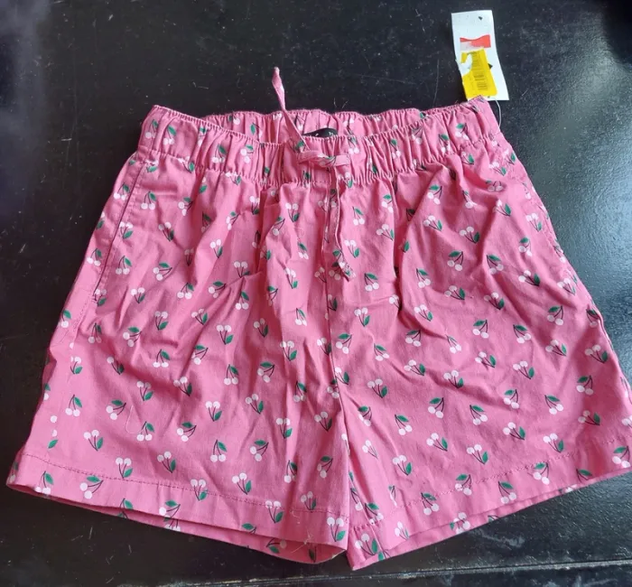 Short neuf fille cerise 11 ans