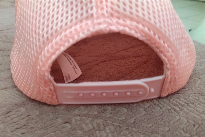 Casquette respirante réglable en très bon état - photo numéro 4