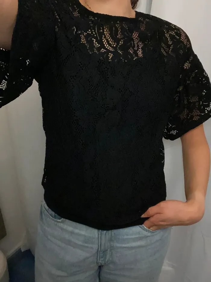 Top manches courtes en dentelle - photo numéro 2