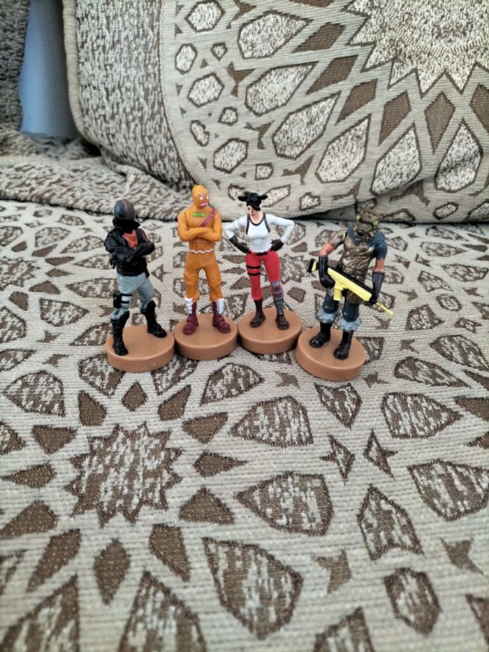 Lot figurines Fortnite