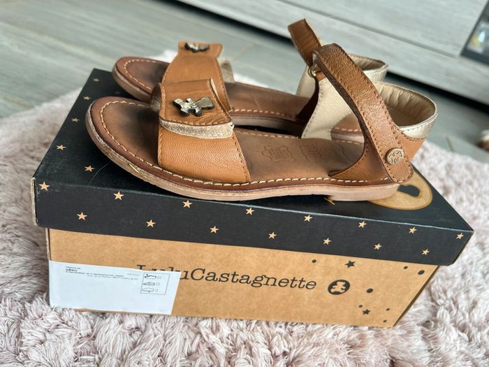 Sandales Lulu Castagnette taille 29 - photo numéro 3