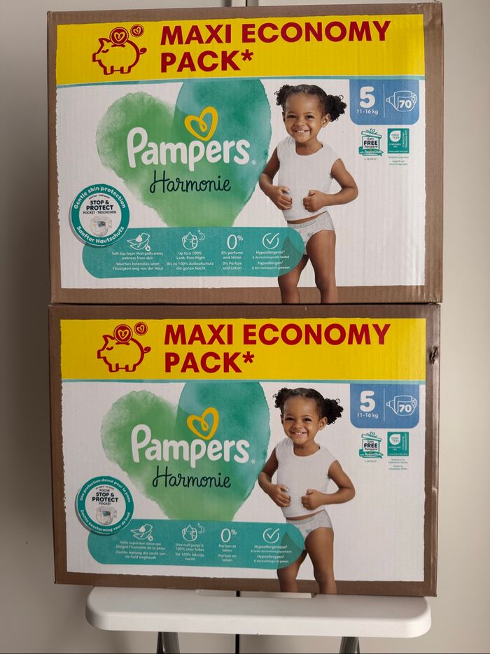 140 couches pampers harmonie taille 5