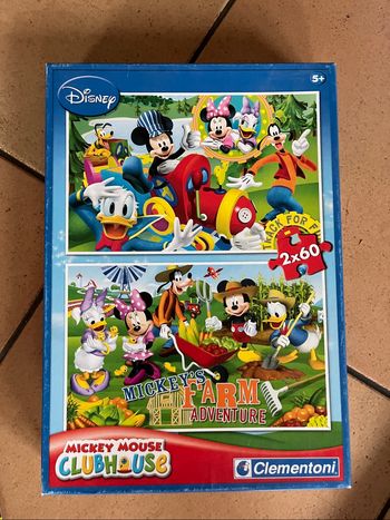 Lot de deux, puzzles, 60 pièces Mickey
