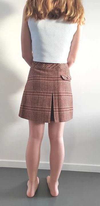 25 € Jupe en laine vintage taille 38