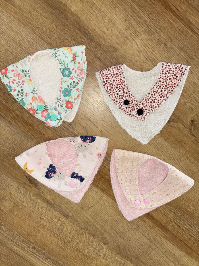 Bavoirs - photo numéro 3