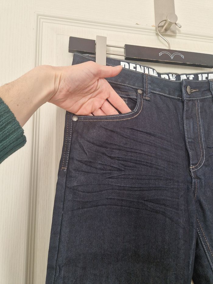 Jean coupe droite homme Armand Thiery taille XL/42 - photo numéro 4