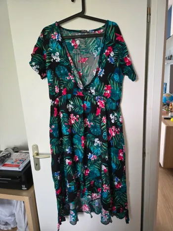 Robe tropicale taille 46