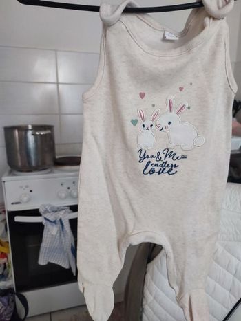 #kytie3moisfille. Grenouillère taille 3/6 mois