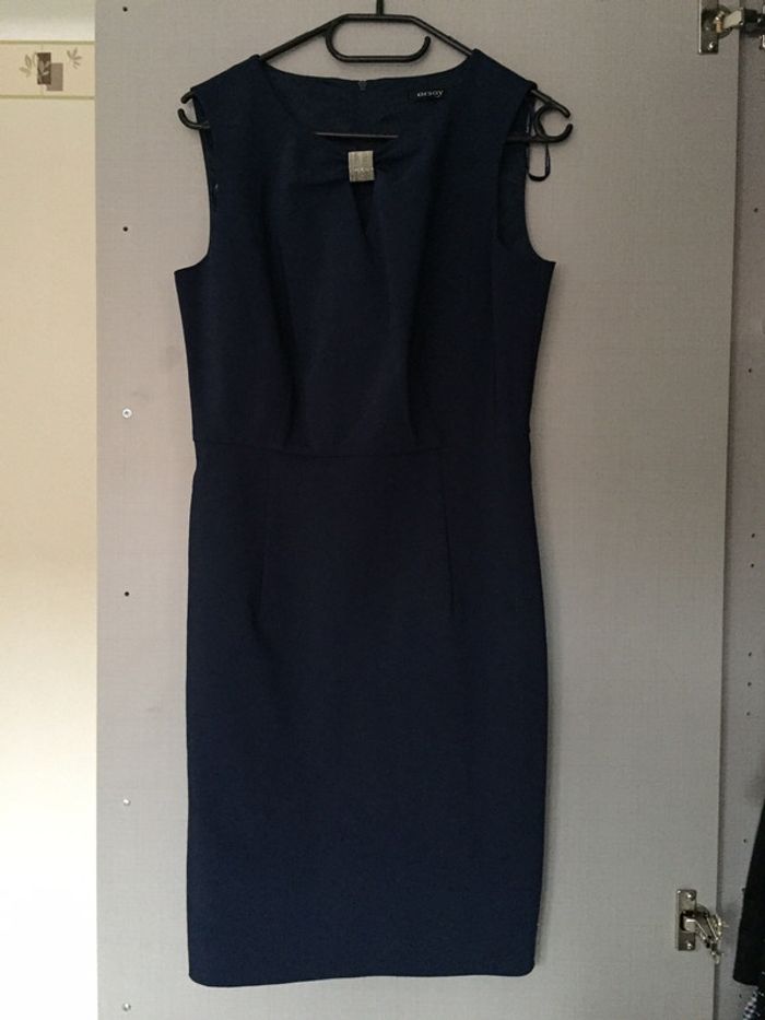 Robe bleu marine Orsay Taille 38 neuve - photo numéro 2