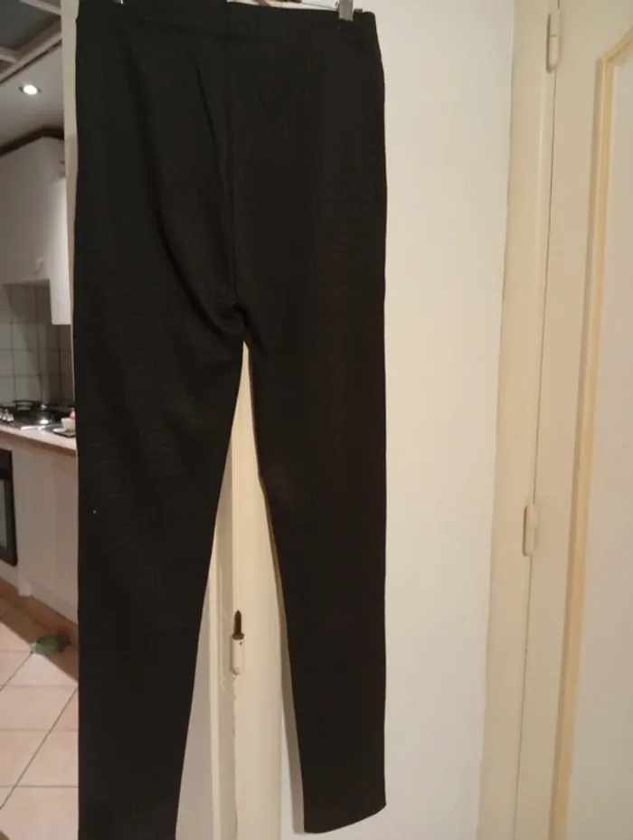 Pantalon NEUF taille L/XL - photo numéro 4