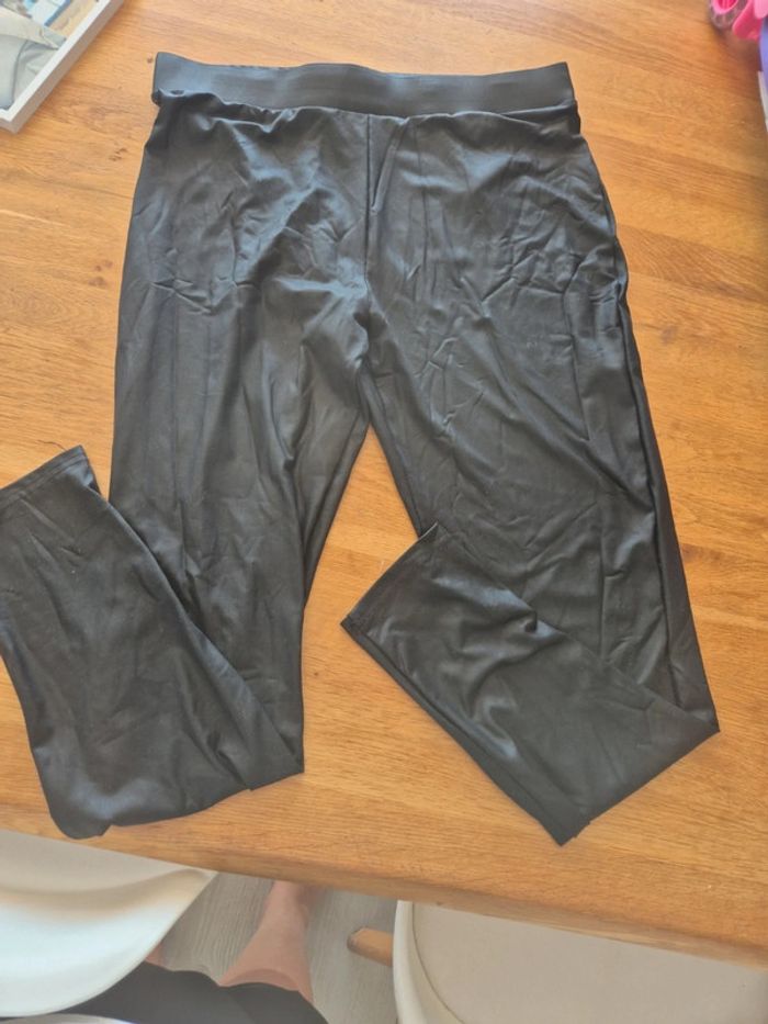 Legging effet cuir léger Only taille XL