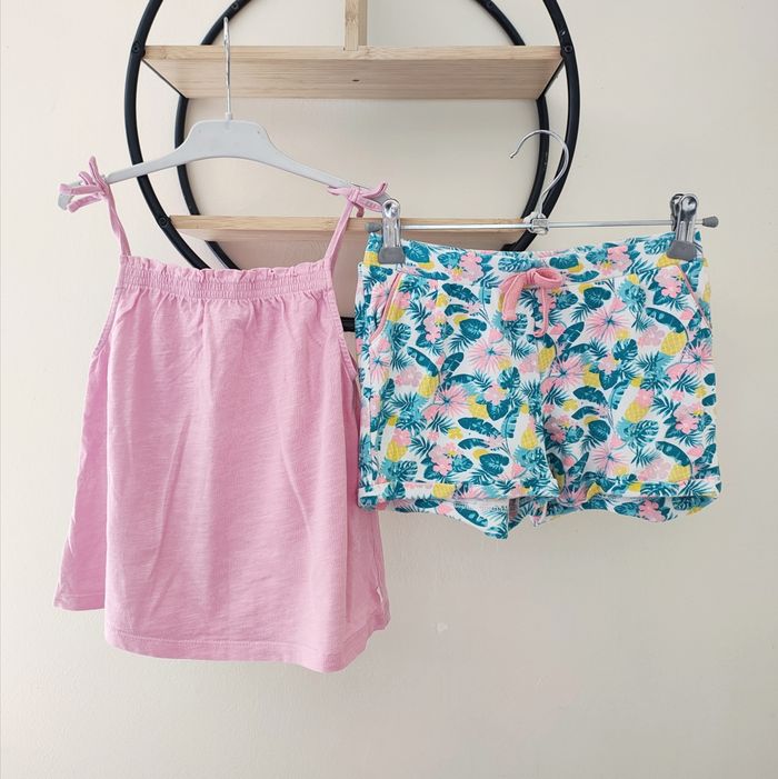 8 ans ensemble été débardeur Okaïdi et short la halle