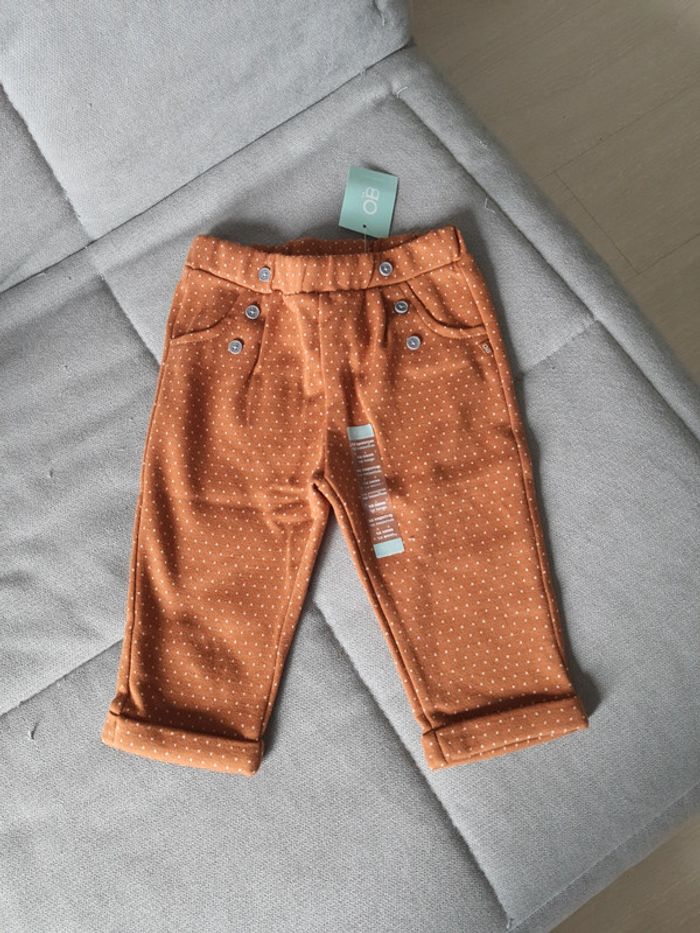 Pantalon Obaïbi taille 18 mois neuf avec étiquettes