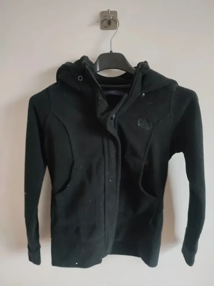 Enfant 132- gilet polaire, 8 ans , emoi