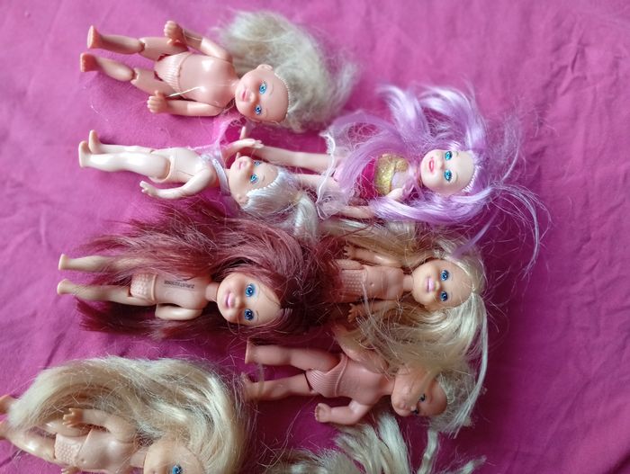 Gros lot de petite barbie - photo numéro 4