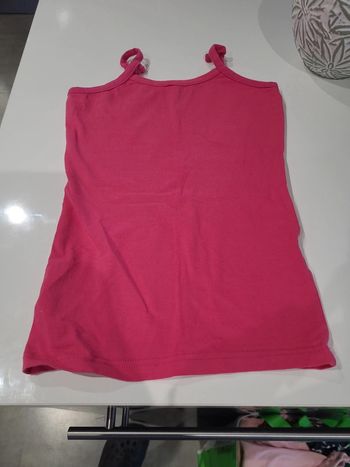 Débardeur fuchsia, taille 8 ans