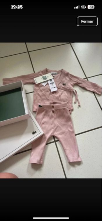 Ensembles Lacoste avec étiquette neuf 