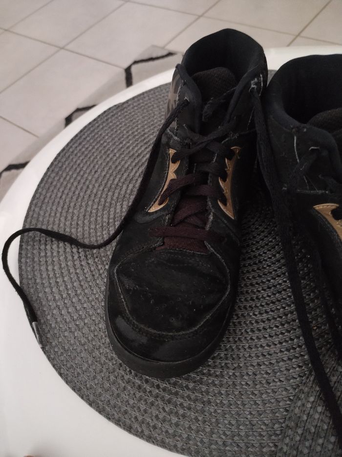 Baskets "Jordan" pointure 35 - photo numéro 7