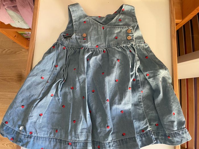 Lots de vêtements fille 18 mois - photo numéro 3