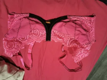 Soutien gorge rose neuf