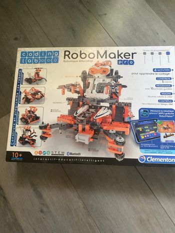 Jeu de construction de robot  programme robot maker 