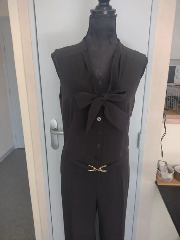 Combinaison Maison 123 marron chic + ceinture dorée – taille L - photo numéro 2