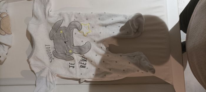 Pyjamas - photo numéro 2