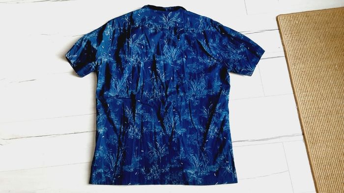 Vêtement homme chemise manches bleue motifs végétal taille XL - photo numéro 5