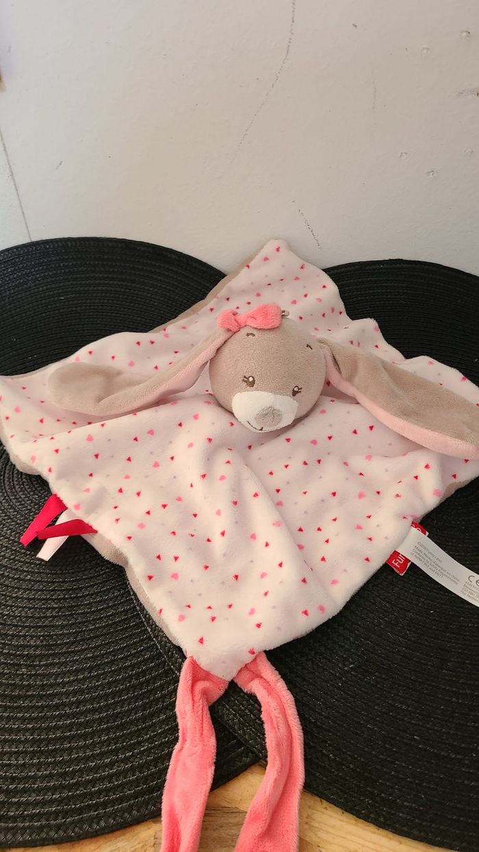 Doudou plat carré lapin rose beige coeurs FUNNY ZOO - photo numéro 3