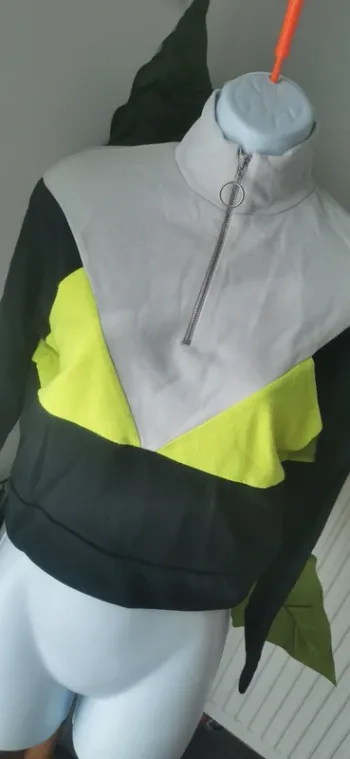 Pull T12 ans