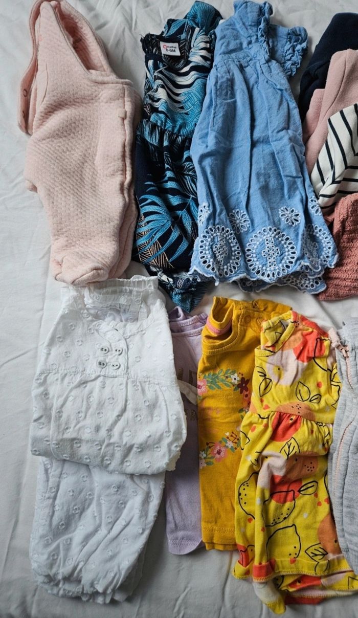 Lot vêtements fille 6 mois - photo numéro 4