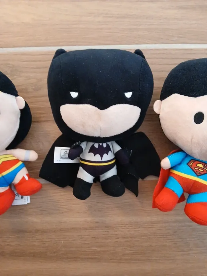 Lot de 3 peluches super héros - photo numéro 3