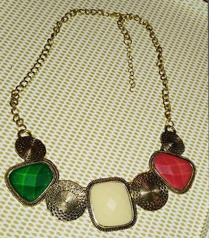 Collier - photo numéro 2