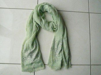 Foulard vert amande