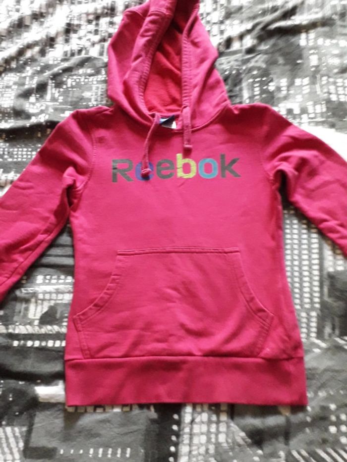 Pull Reebok