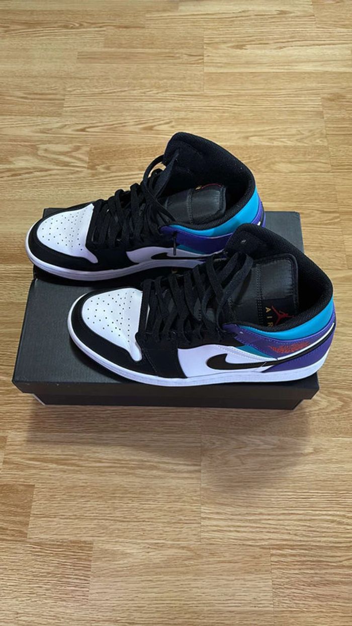 Baskets Air Jordan 1 Aqua Violet Cyan - photo numéro 2