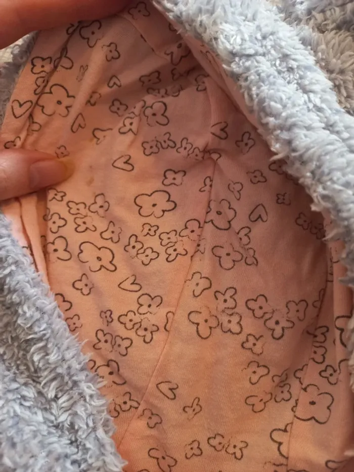 Gilet à capuche 2-4 mois - photo numéro 4