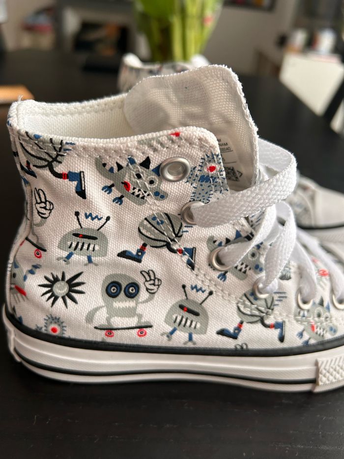 Converse taille 28,5 neuve - photo numéro 2