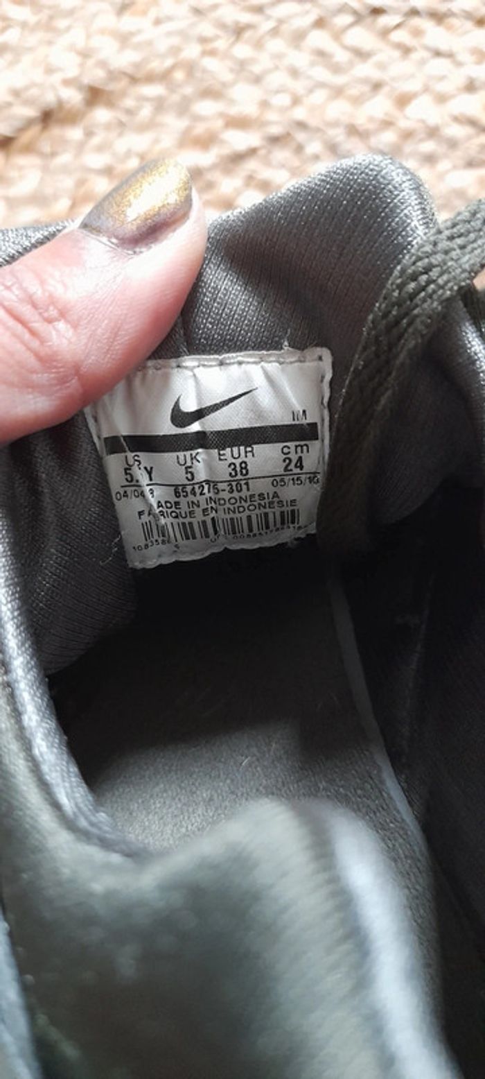 Basket Nike Huarache kaki - photo numéro 10